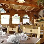 La Boule De Neige Hotel