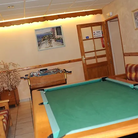 Hotel La Boule De Neige 2*