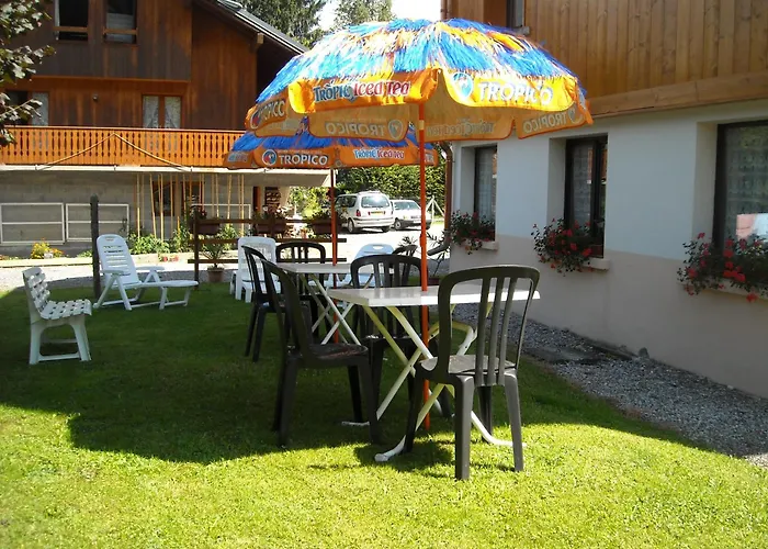 Hotel La Boule De Neige 2*