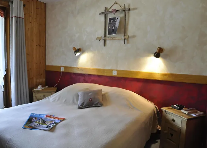 Hotel La Boule De Neige 2*