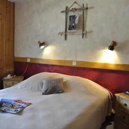 Hotel La Boule De Neige 2*